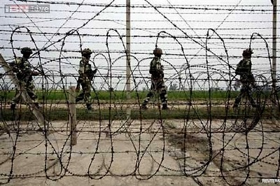 J&K: Pakistan shells LoC villages in Poonch, girl killed, 4 injured