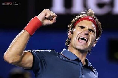 Federer beats Murray to set up semi-final clash with Nadal