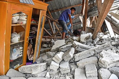 14 Killed as 6.4 Magnitude Earthquake Jolts Indonesia's Lombok Island