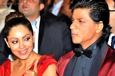 Thank Gauri for the love and patience: Shah Rukh Khan on wedding anniversary