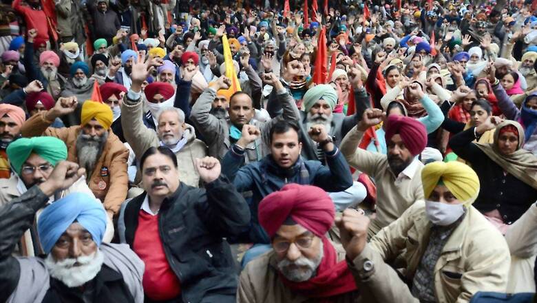 Farmer Leaders Observe Hunger Strike; Another Delegation Meets Agri Minister in Support of New Laws