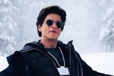 Shah Rukh Khan Birthday Special: 5 Songs of the Actor You Must Have in Your Playlist