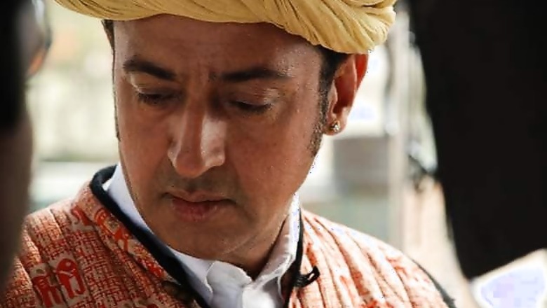 Ban Gayi Baat: Gulshan Grover plays gay character