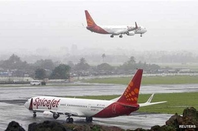 SpiceJet will have to itself resolve financial problems: Raju