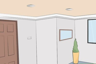 How to Hang Rope Lights on a House