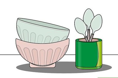 How to Decorate the Top of Kitchen Cabinets