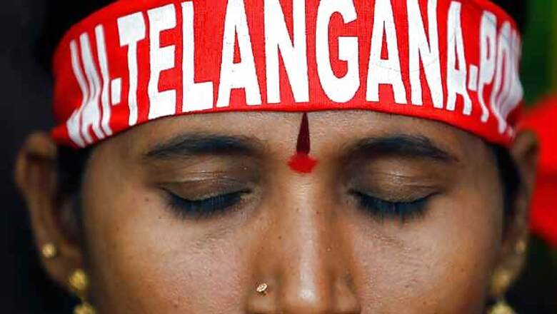 AP: Centre to decide on Telangana issue when time comes, says CM
