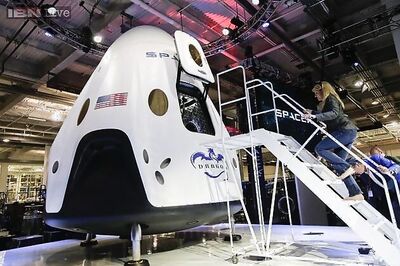 China builds new center to launch space station