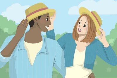 How to Take Springtime Engagement Photos