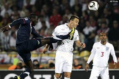 Green gaffe gives USA 1-1 draw vs England