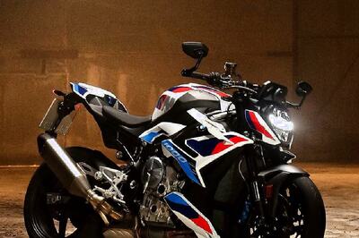 BMW M 1000 R Launched, Price Starts at Rs 33 Lakh