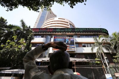 Sensex Begins 2018 on Negative Note, Down 18 Points; Wipro, TCS Among Top Losers