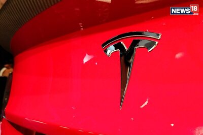 India Woos Tesla with Offer of Cheaper Production Costs Than China: Nitin Gadkari