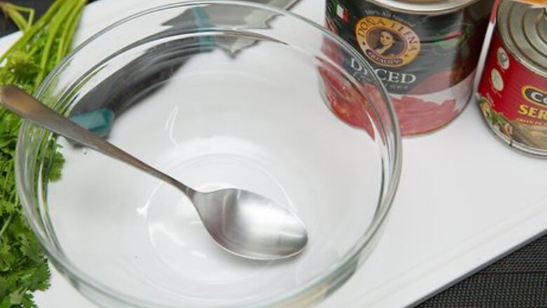 How to Make Queso Dip