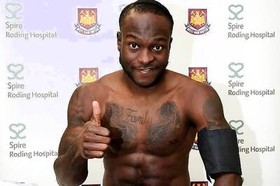 Chelsea's Victor Moses signs for West Ham on a season-long loan
