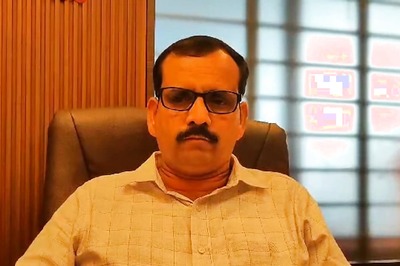 Visually Impaired Kannada Man Helps Farmers By Supplying Raw Materials At Low Cost