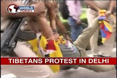 Tibetans protest against China Defence Minister visit