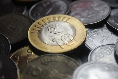 Rupee Falls 10 Paise to 79.88 Against US Dollar in Early Trade