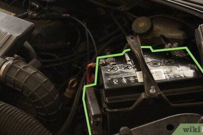 How to Charge a Dead Car Battery