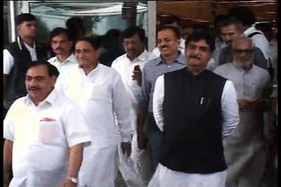 EC pulls up Munde on spending Rs 8 cr in 2009 LS polls