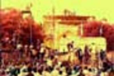 Govt appeals for calm ahead of Ayodhya verdict