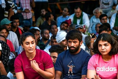 Wrestler Protest: SC Ends Hearing Case; Grapplers To Continue Stir, Threaten to Return Awards