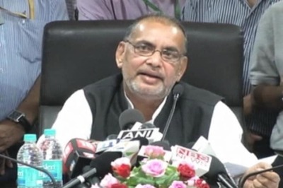 US President comes out to greet Modi while Indira Gandhi was made to wait: Radha Mohan Singh