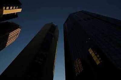 Australian state to deploy military, impose hefty fines to enforce virus isolation