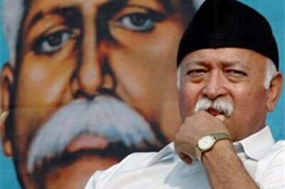 Sena warns RSS to stay away from Mumbai issues