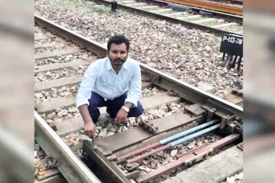Railway Employee Walks 7 Kilometers In Heavy Rain To Fix Communication System