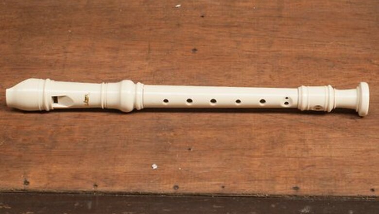 How to Play the Soprano Recorder
