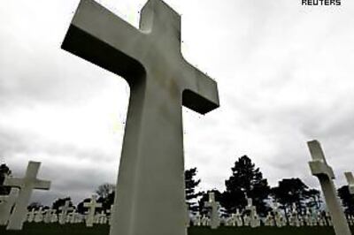 Devotees rush to gather miracle water from cross