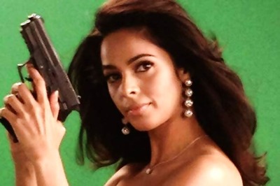 Snapshot: Mallika Sherawat's new action avatar