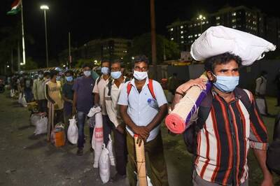 Five Migrant Labourers Travelling from Maharashtra to UP Killed, 17 Injured as Truck Overturns in MP