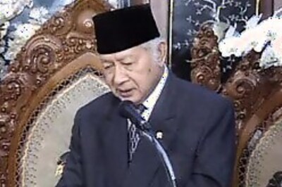 Suharto laid to rest in his hometown in Indonesia