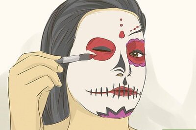 How to Celebrate Día de los Muertos (Day of the Dead)