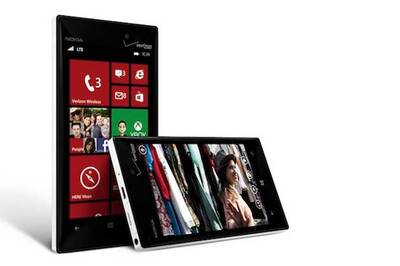 Nokia unveils 4.5-inch Lumia 928 Windows Phone 8 smartphone