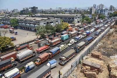 Police Wrongfully Seizing Trucks Carrying Essential Items in Some States, May Lead to Shortage: Govt