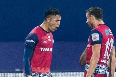 ISL 2021-22: Ishan Pandita Scores Late Goal as Jamshedpur FC Beat SC East Bengal and Go Top