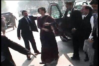 Priyanka Gandhi in UP for three-day campaign