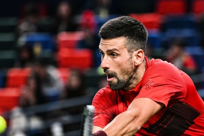 Novak Djokovic 'Shakes Rust Off' to Make Third Round of Shanghai Masters
