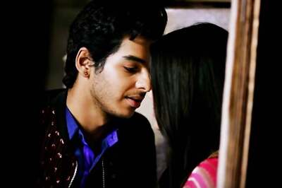 Janhvi Kapoor-Ishaan Khatter's High-Energy Track Zingaat From Dhadak Should Be On Your Playlist, Watch the Video