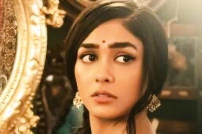 Mrunal Thakur Feels It's Important For Kids To 'Have Discussion About Sex At Home'; Here's Why