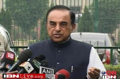 Swamy meets Advani, discusses strategy