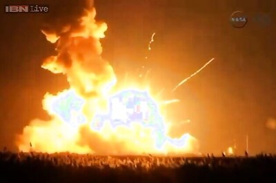 NASA's Orbital Sciences' unmanned rocket explodes on liftoff in Virginia
