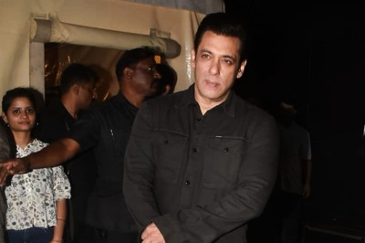 Salman Khan’s ‘Kisi Ka Bhai Kisi Ki Jaan’ Releases Today; Take a Peek at Khan’s Stylish Look During the Promotion