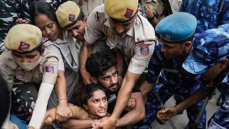 Protesting Wrestlers Mentally Shattered After Police Manhandling Incident, According to Sources