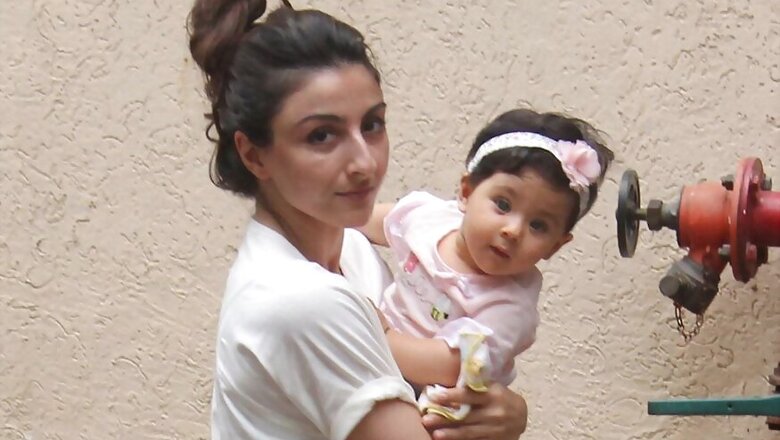 Soha Ali Khan Slams Photographers For Using Camera Flashes on Inaaya Kemmu; Watch Video