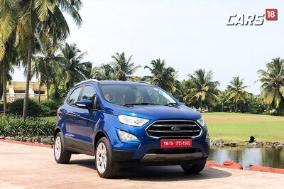 Ford EcoSport with Sunroof and 6-Speed Manual Gearbox Spotted at Dealership