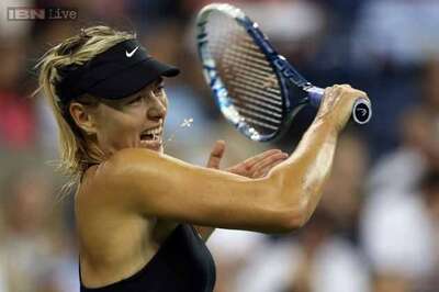 Sharapova surges past compatriot Kirilenko at US Open